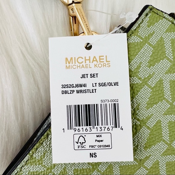 Michael Kors Jet Set Double Zip Wristlet - Picture 9 of 15